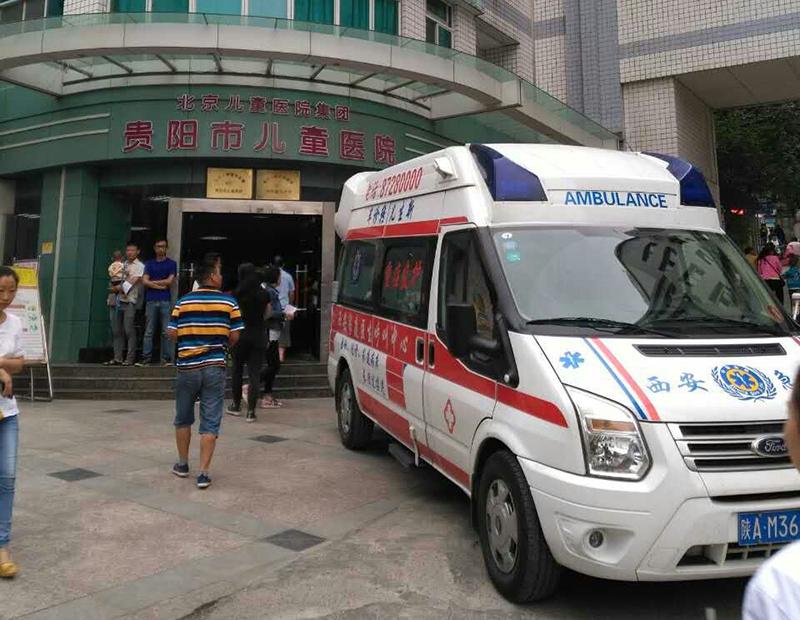 小金县救护车转院